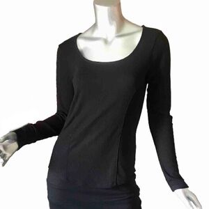 Maurices Women’s Small Black Ribbed Stretch Knit Scoop Neck Long Sleeve Top